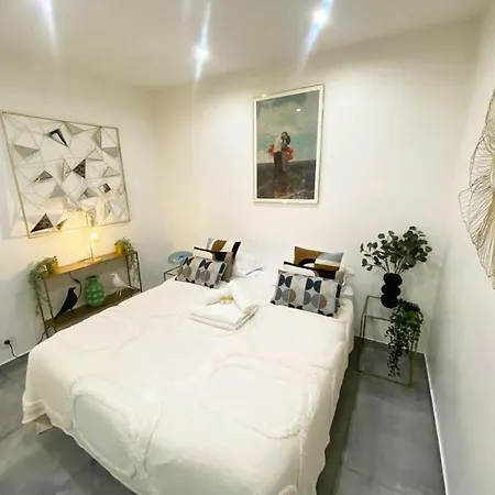 Lumineux Et Bien Equipe A 15 - 2p - Flat-guest Appartamento *