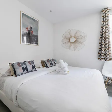 Lumineux Et Bien Equipe A 15 - 2p - Flat-guest * Parigi
