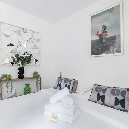 Lumineux Et Bien Equipe A 15 - 2p - Flat-guest Parigi